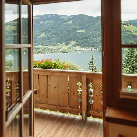 Berg- & Seeblick Pfefferbauer アパート